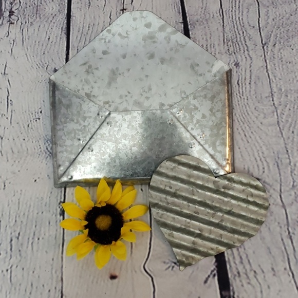 Other - Metel wall decor